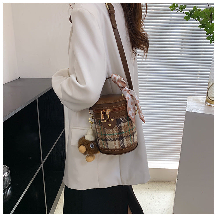 DIY Midnight Tweed Mini Bucket Bag