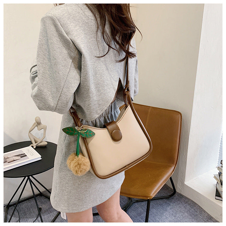 DIY Saddle Bag