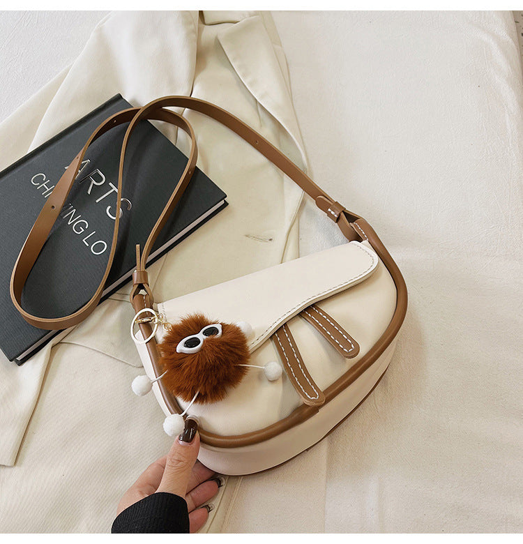DIY Curve Saddle Bag